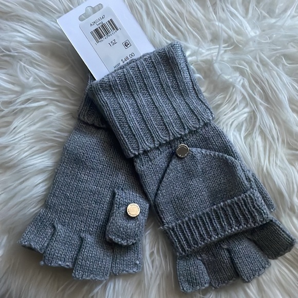 Calvin Klein Heather Gray Gloves NWT (fingerless/mitts) - Picture 2 of 8